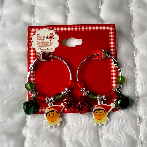 BRAND NEW WOMEN'S Elf On The Shelf Hoop Earrings - Picture 1 of 2